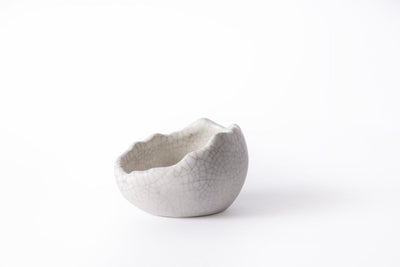 Galapagos Ceramic Egg Dish 1ea/SM, 3In X 2.75 in